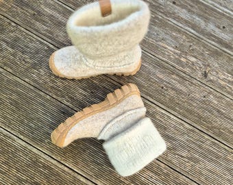Natural beige snow boots, felted winter boots, size EU40, US women's 9