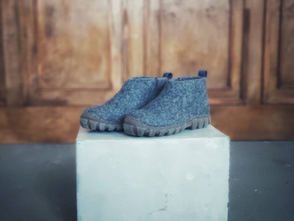 short flat ankle boots