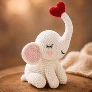 Virkad elefantmönster, handledning för amigurumi med hjärtformad snabel (PDF-nedladdning)