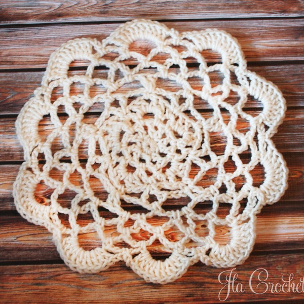 Delicate Doily Crochet Pattern - Photo Mat - Home Accent - Prop