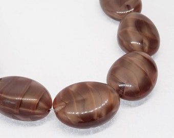 Grandes perles de verre tchèques : tourbillon de cacao brun chocolat (22 mm, 5 pièces)