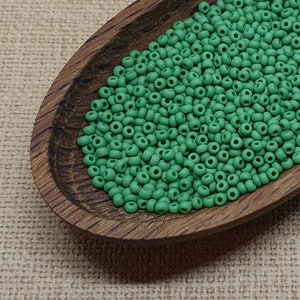 Czech seed beads size 10/0 20g Opaque frosted green Preciosa rocailles NR 481 39001 / 53250 Embroidery Colorfast