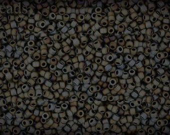 Toho Rocailles 15/0, Matte Iris Grey (10g) TR-15-613