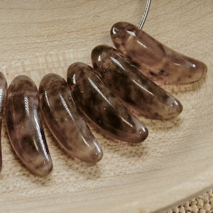 Czech Teeth Beads 17mm (20) Tooth Fang Spike Teardrop Dagger Brown spots coated czechbeads