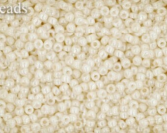10 g TOHO-rocailles 11/0, ondoorzichtig, glanzend navajowit TR-11-122