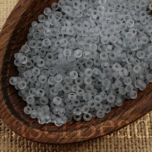 20g Seed beads 10/0 Frosted Clear Gray Lined Seed Bead Rocailles NR 287 Grey seed beads