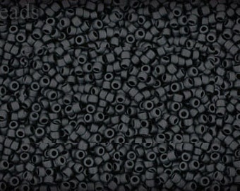 TOHO 15/0 Rocailles: Opak Grau Matt, 10g TR-15-611