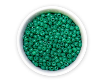 3mm size 8/0 Seed beads 20g Opaque green Czech rocailles NR 311-19001-52240
