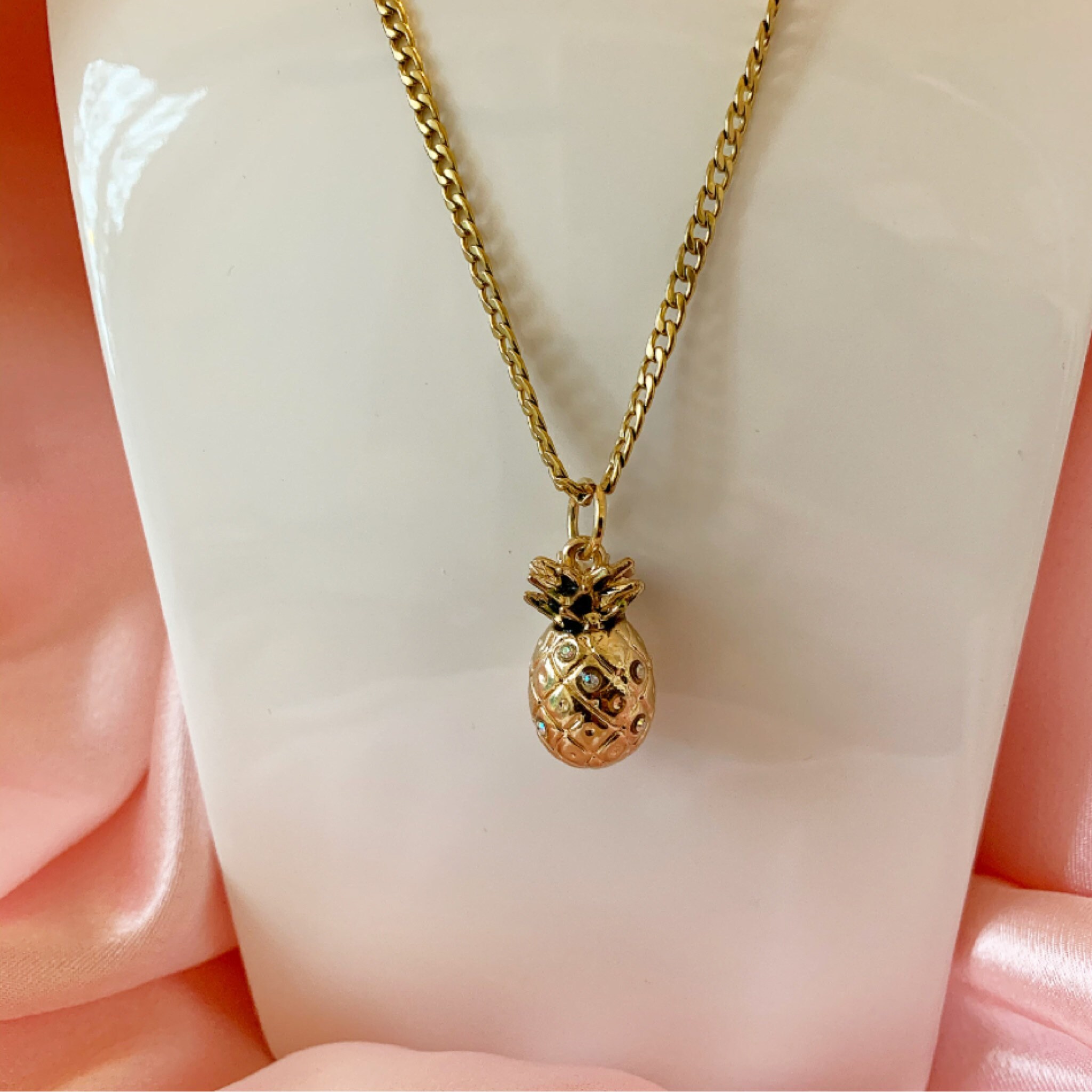 Pineapple gold on sale chain