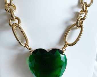 Green Crystal Heart Gold Chunky Chain necklace, Green Heart Necklace, Gold Chain Necklace, Heart Charm Chunky chain Jewelry, jewellery,