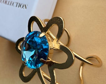 Big Petal crystal cuff bracelet, Turquoise Blue crystal gold cuff bracelet, crystal cuff bracelet, crystal jewelry, wrist cuff