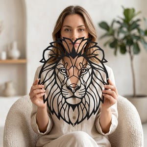 Lion Metal Wall Art – Modern Wildlife Decor for Living Room or Office