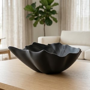 Decorative Wavy Bowl, Organic Centerpiece Bowl, Sculptural Fruit Bowl, Modern Home Decor, Coffee Table Accent, Minimalist Catchall Dish