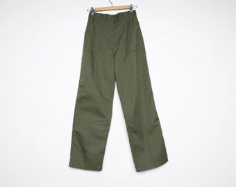 Vintage 1980's or 1990's Levi's ACTION SLACKS Polyester