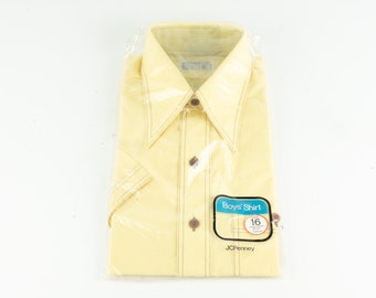 Vintage DEADSTOCK yellow contrast stitch short sleeve 1950s 60s button down shirt -- MEN'S size extra small