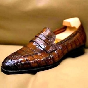 Men's Alligator Embossed Leather Loafers – Brown Croc Pattern Dress Shoes