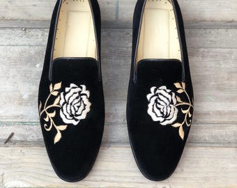 Black Velvet Loafers with Rose Embroidery – Men's Formal Slip-Ons