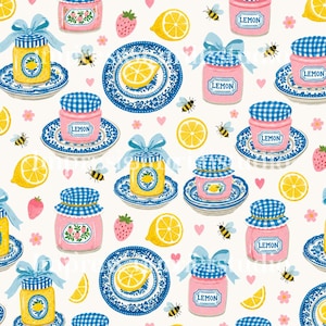 Pode incluir: Um padrão extravagante com potes de geleia de limão com tampas e laços azuis xadrez, potes rosa com a palavra "LEMON", pratos azuis e brancos com fatias de limão, morangos, abelhas e fatias de limão em um fundo branco.