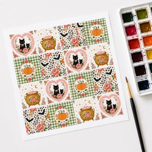 Op de afbeelding: Een vierkant stickervel met een herhalend raster van Halloween-illustraties. De ontwerpen bevatten zwarte katten in roze hartvormige kaders, oranje pompoenen in groen ruitpatroon, gouden ketels, vleermuizen en een luipaardprint.