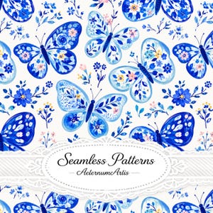 Pode incluir: Um padrão contínuo de borboletas azuis e brancas com detalhes florais nas asas, intercaladas com pequenas flores azuis e ramos sobre um fundo branco. Uma etiqueta oval branca apresenta o texto Seamless Patterns AeternumArtis.