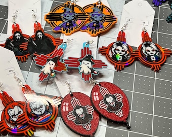 Pendientes con temática de Halloween de Nuevo México.