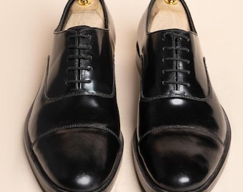 Richelieus noirs à bout rond faits main pour homme | Chaussures habillées de luxe classiques en cuir