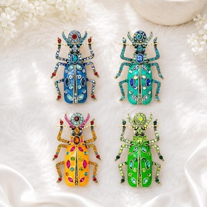 カラフルなカブトムシのブローチ、ラインストーンの昆虫ピン、クリスタルの虫のブローチ、エナメルのカブトムシジュエリー、自然愛好家へのギフト、ステートメントピン