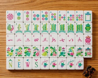 Glow Wild American Mahjong Set – 160 Vibrant Acrylic Tiles, Tortoiseshell Back, Colorful Modern Mahjongg Game, Fun Family Board Game Gift