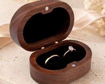 Caja doble de madera para anillos / Soporte para dos anillos de boda con cierre magnético