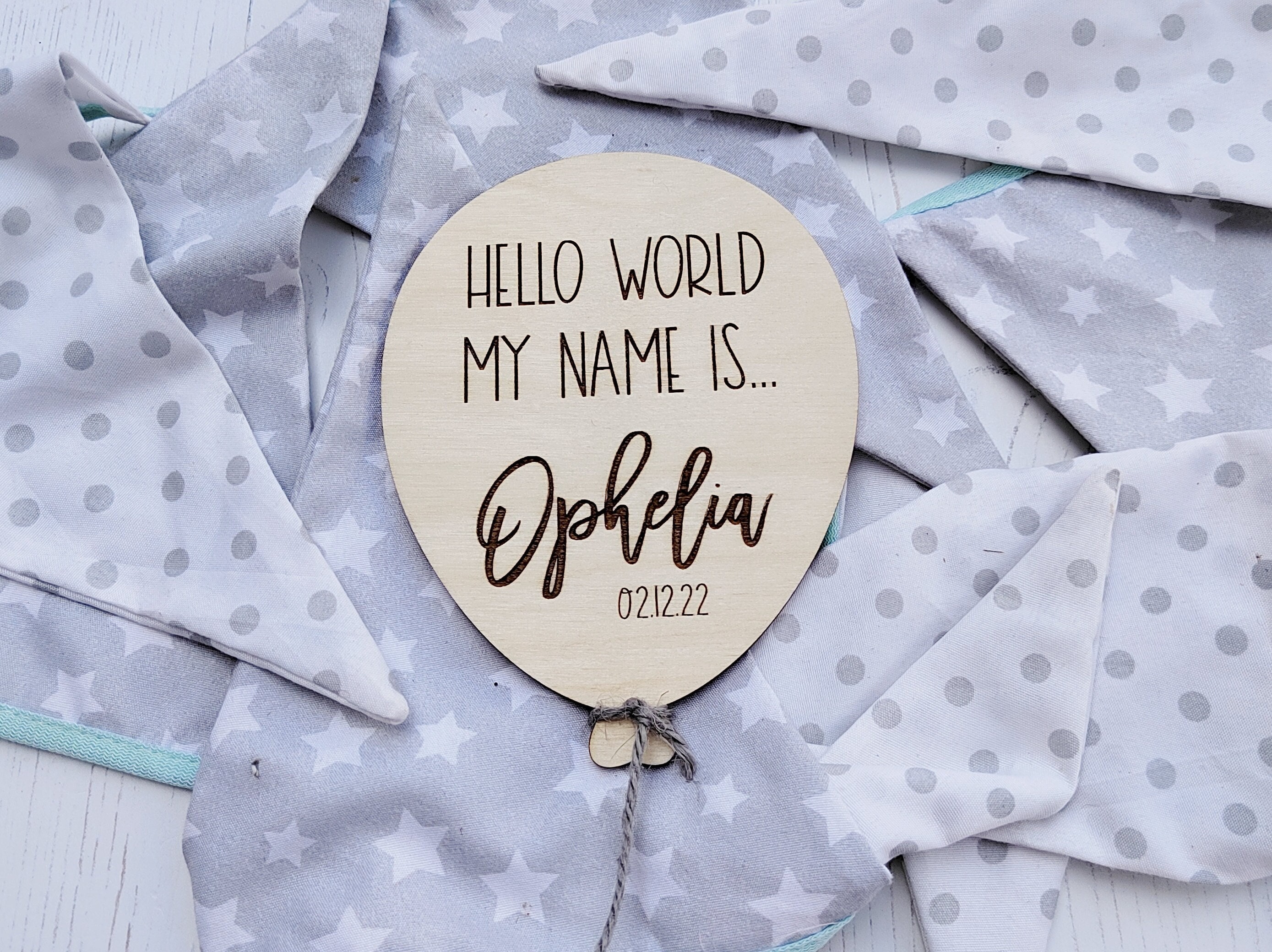 Targa a disco in acrilico neonato con palloncino personalizzato, segno di  annuncio di nascita del bambino con nome personalizzato, benvenuto al mondo  neonato foto prop, regalo per baby shower