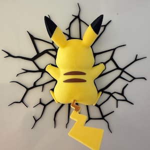 3D-Pikachu-Kühlschrankmagnet mit Wandbruch-Effekt | Pokémon-Deko | Geschenk für Gamer und Sammler