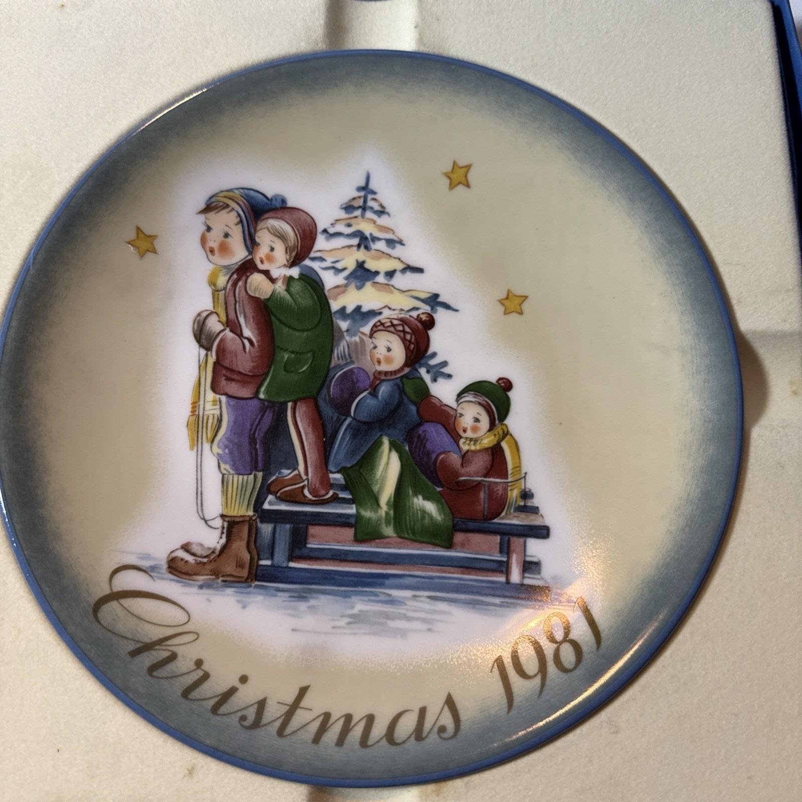 1981 Christmas Plate - Etsy