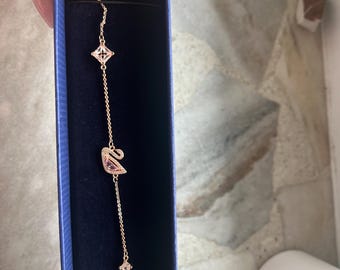 Elegant Swan Bracelet for Women – Beautiful Crystal Swan Charm Bracelet, Luxury Jewelry Gift, Delicate Romantic Bracelet, Birthday Gift for