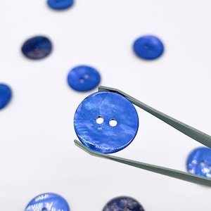 18mm/0.709" 2-Hole Buttons, Natural Shell Iridescent Royal Blue, Shirt & Sewing DIY (10pcs)