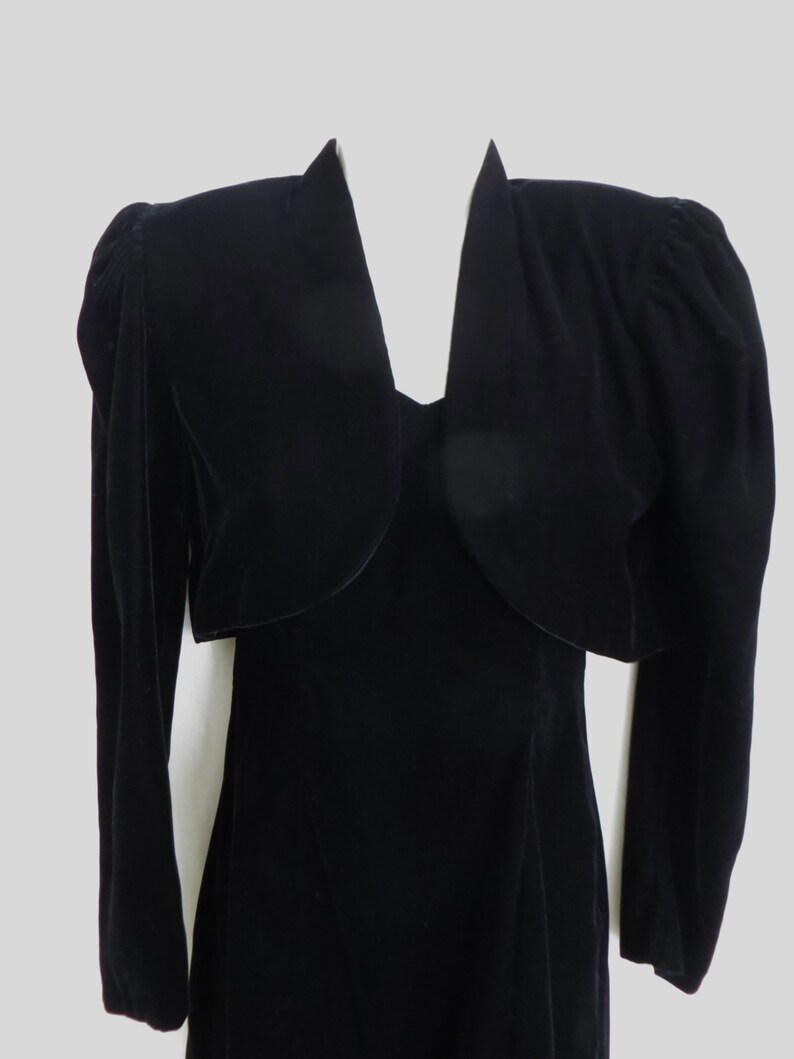 womens black velvet bolero jacket