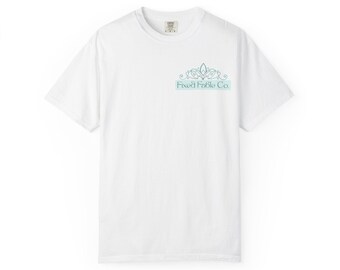 Camiseta unisex teñida en prenda de Red's Survival