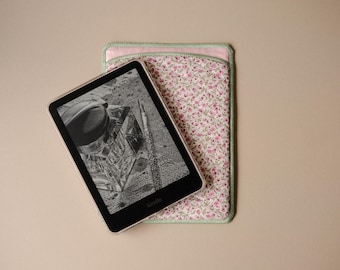 Custom Kindle Sleeve, Paperwhite Case, Padded Kindle Cover, Quilted Kindle Sleeve, E Reader Case, Floral Kindle Pouch, Book Lover Gift