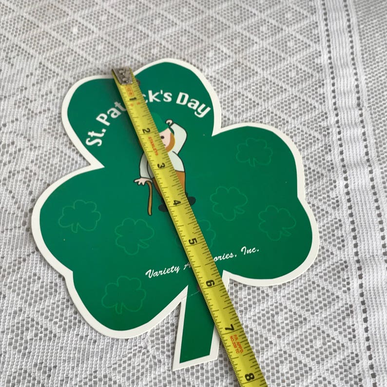 Vintage Paper Green Shamrock Wall Hanging for Saint Patrick's Day / Classroom Holiday Decor image 8