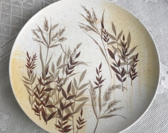 Sale Melamine Plate Set / Vintage Wheat Dinner Plates / Melmac White Dinner Plate with Brown Wheat and Grass Pattern / Set of Three