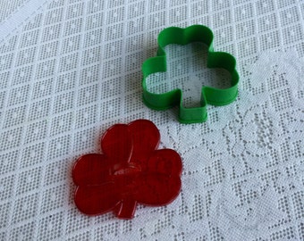 Vintage St Patrick's Day Plastic Shamrock Cookie Cutters by HRM Made in USA