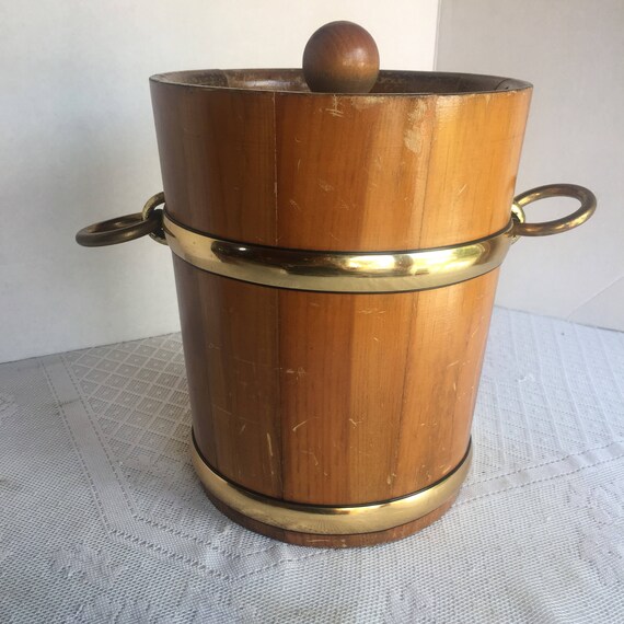 Vintage Barware Wooden Metal And Plastic Insulated Ice Bucket Barrel By Kraftware