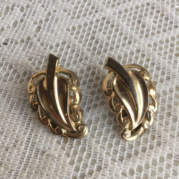 Vintage Barclay Clip On Earrings / Vintage Leaf S… - image 1