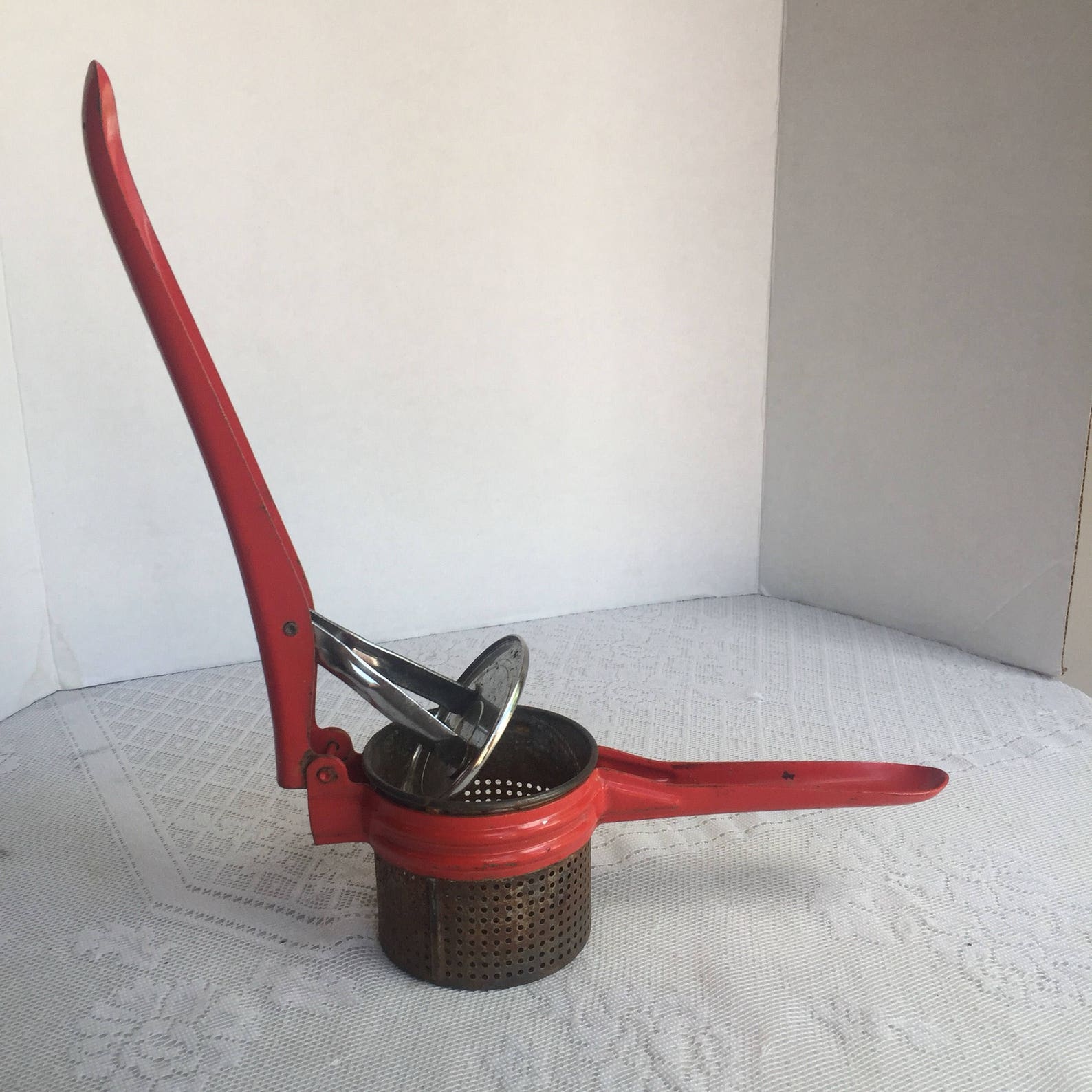 Vintage Metal Juice Press / Rustic Hand Held Juicer /red Etsy