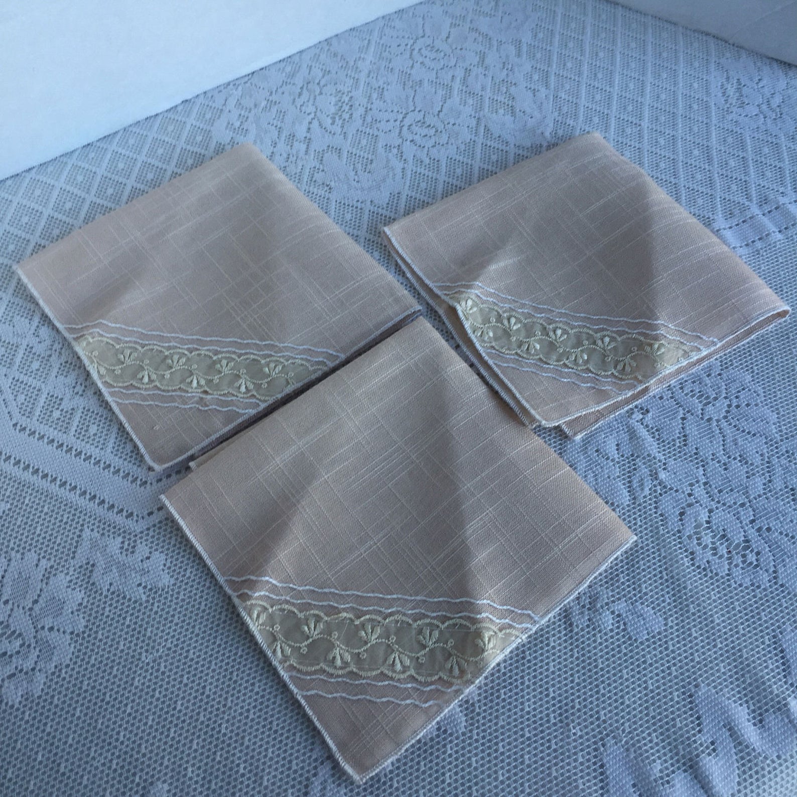 Vintage Cloth Napkin Set / Hand Embroidered Lace Tea Napkins / Etsy