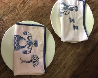 Vintage Cloth Napkin Set / Hand Embroidered Pink and Blue Tea Napkins / Pennsylvania Dutch Cross Stitch Linen Napkins