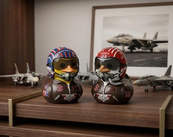 Conjunto de patinhos de borracha Top Gun Maverick e Goose, colecionáveis retrô de aviadores, presente para fãs de filmes, decoração legal para mesa de escritório ou prateleira.