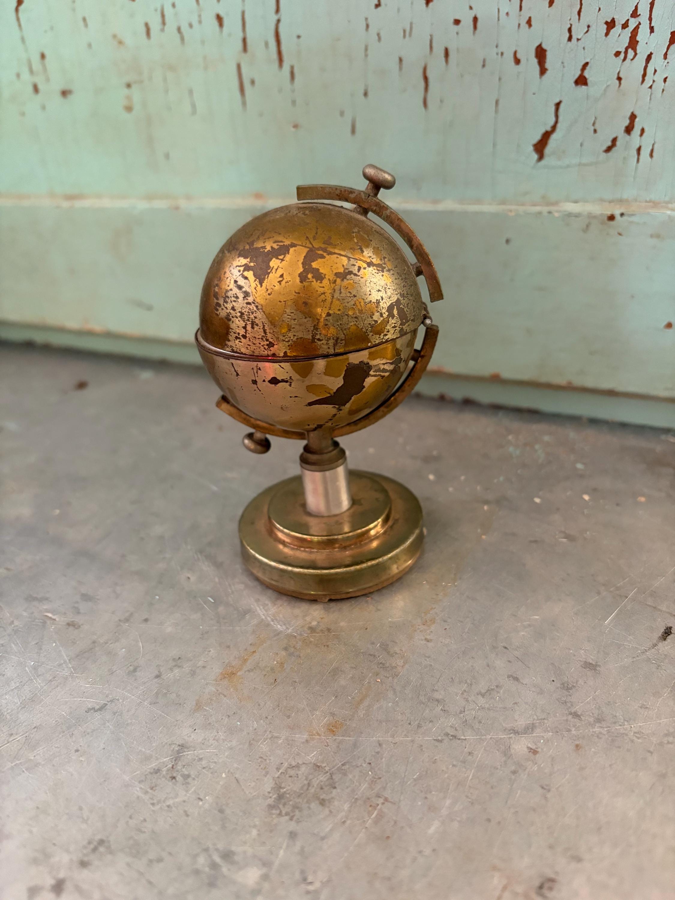 Globe Lighter - Etsy