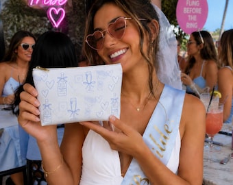 Veuve przed ślubami szampański kwiatowy zestaw ślubny Bachelorette | Etui na akcesoria | Prezent dla panny młodej | Coś niebieskiego | Styl nadmorski