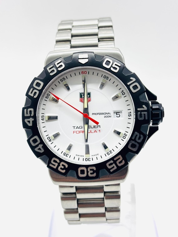 Vintage [MINT] TAG HEUER FORMULA1 WAH1111 White Black Dial Date