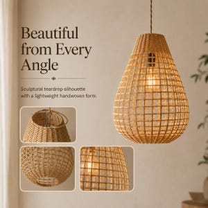 K&ouml;nnte beinhalten: Eine tropfenf&ouml;rmige Pendelleuchte mit einem handgeflochtenen, beigefarbenen Korbgeflecht-Gittermuster. Der Text lautet: Beautiful from Every Angle. Sculptural teardrop silhouette with a lightweight handwoven form. Enth&auml;lt drei kleinere Ansichten der Leuchte.